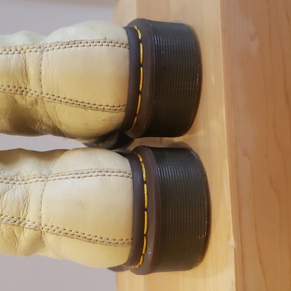 Light yellow Pascal Dr Martens 💛 soft leather boots sz 6 ladies - Picture 8 of 13